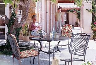 Kovový zahradní nábytek Voluta (KETTLER)